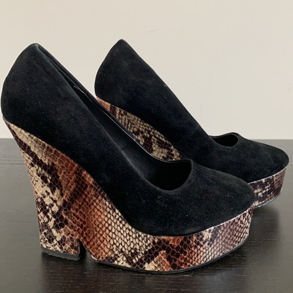 MATERIAL GIRL platform wedge heel